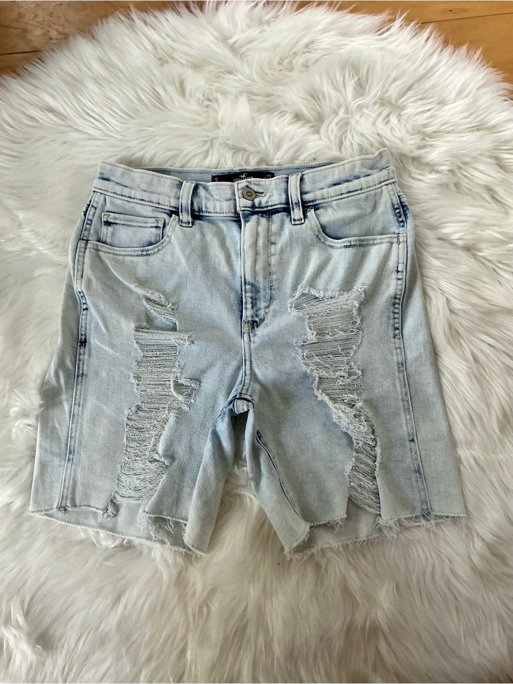 Hollister Ultra High Rise Bermuda Light Blue Distressed Jean Shorts Size 27